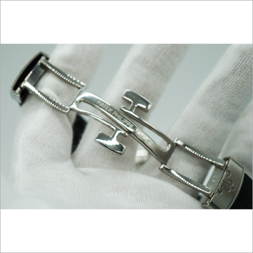 Pre-Owned Patek Philippe Aquanaut 5164A-001 Black Embossed