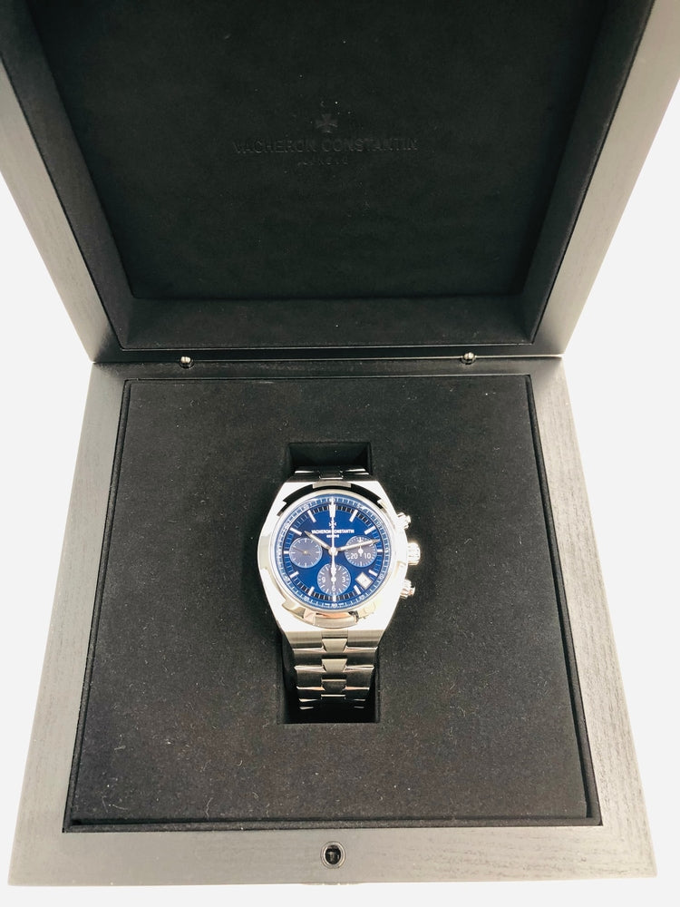 Pre-Owned Vacheron Constantin Oversy's Chronograph 5500V/110A-B148