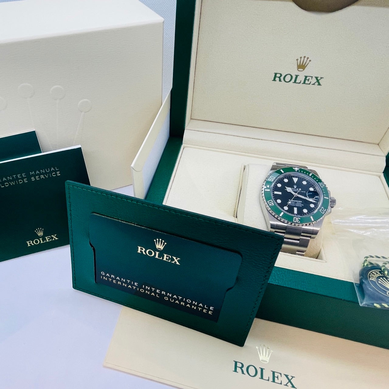 Pre-Owned Rolex Submariner Date 126610LV Oyster Bracelet Black Green
