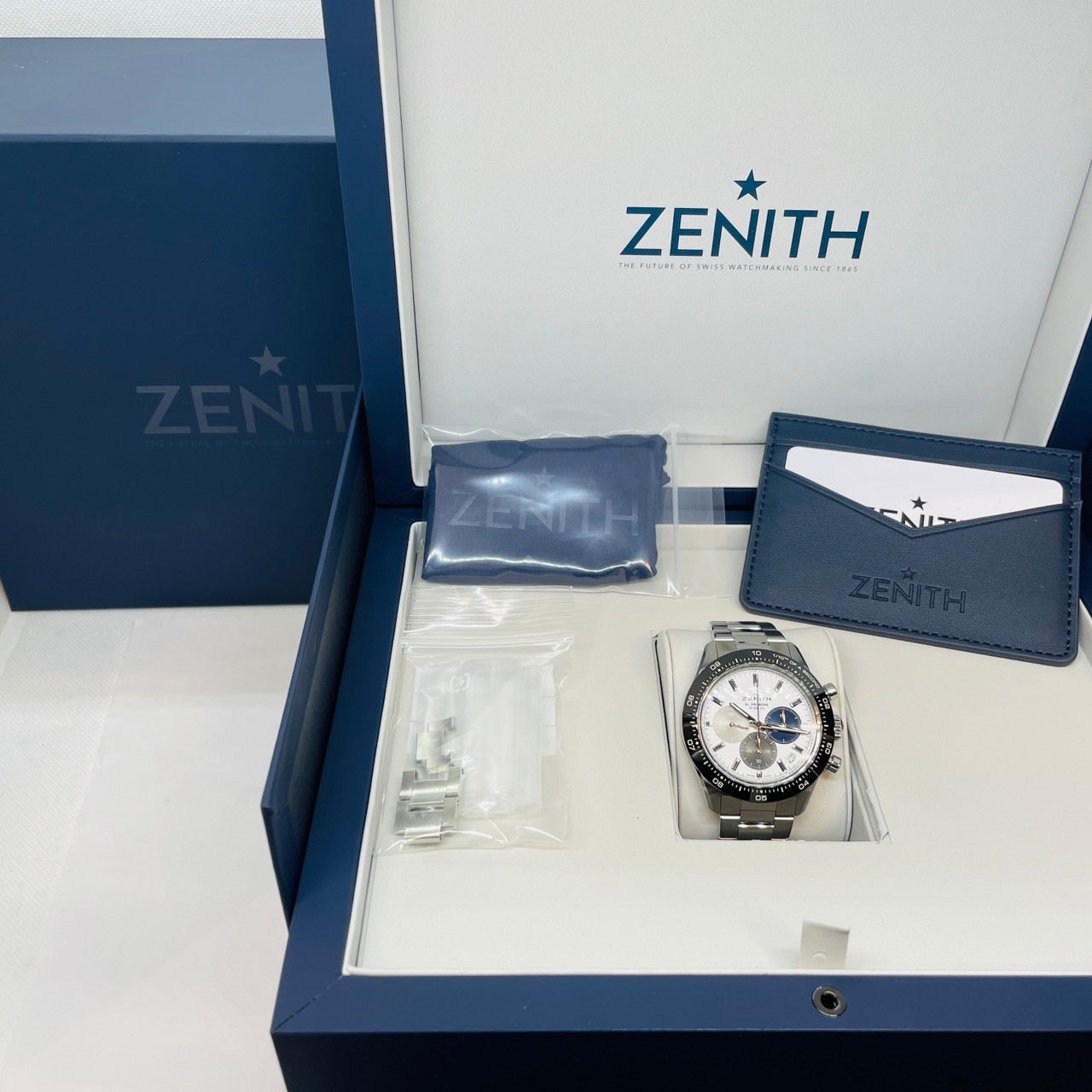 プレオウンド ゼニス ZENITH クロノマスタースポーツ 03.3100.3600/69.M3100 ホワイト 41mm