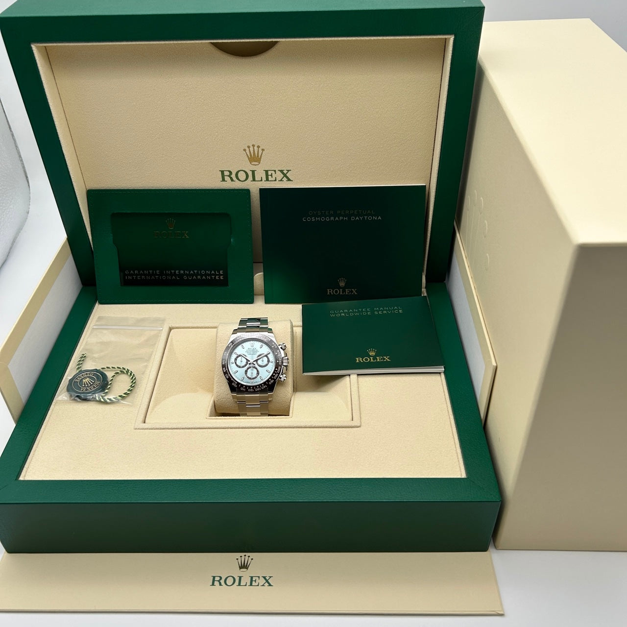 プレオウンド 【超希少 国内ギャラ23年4月未使用品】ロレックス デイトナ 116506 アイスブルー 40mm