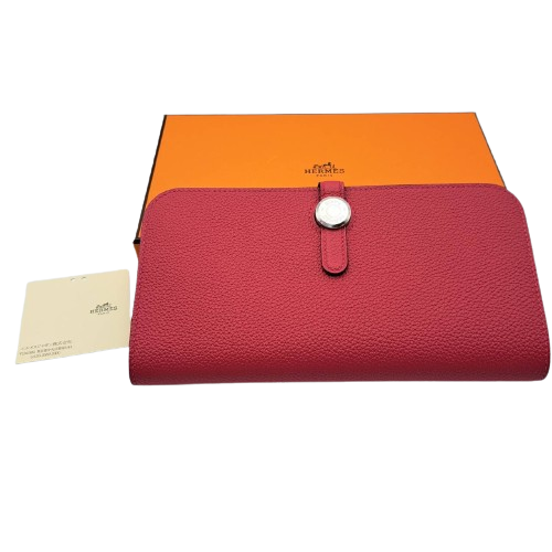 Hermes dogonlong rectvelso framboise togo u는 새겨 져 있습니다