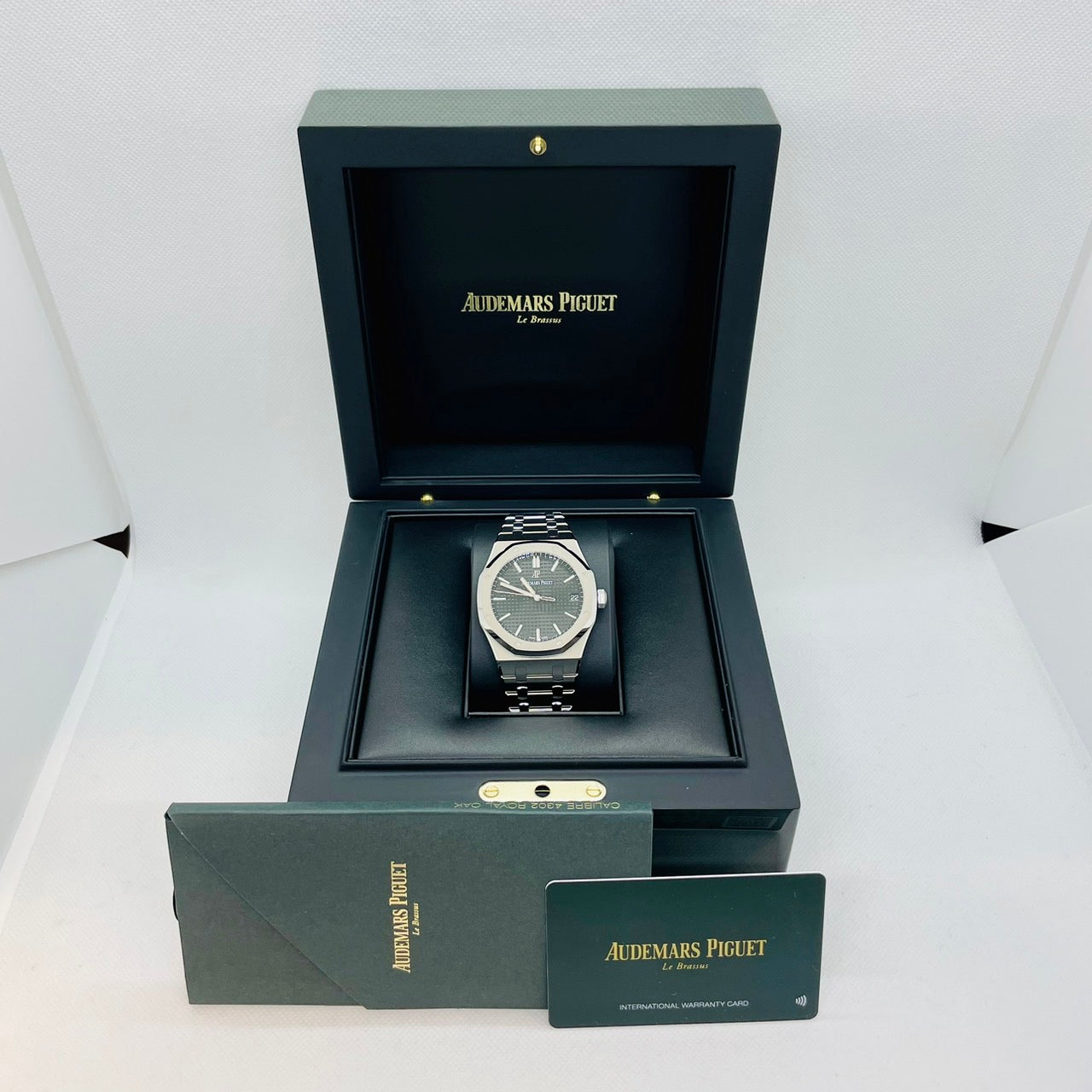 사전 소유의 Audemars Piguet Royal Oak Black 15500st.oo.1220st.03