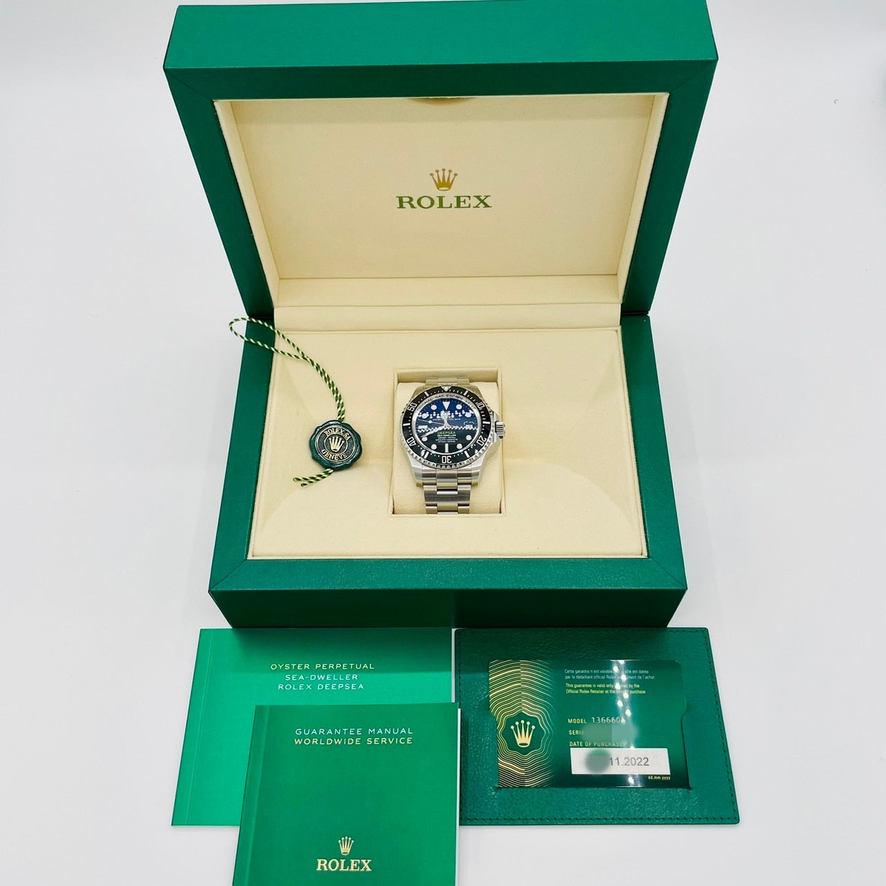 Pre-Owned Rolex Sea Dweller 136660 Oyster Bracelet D Blue