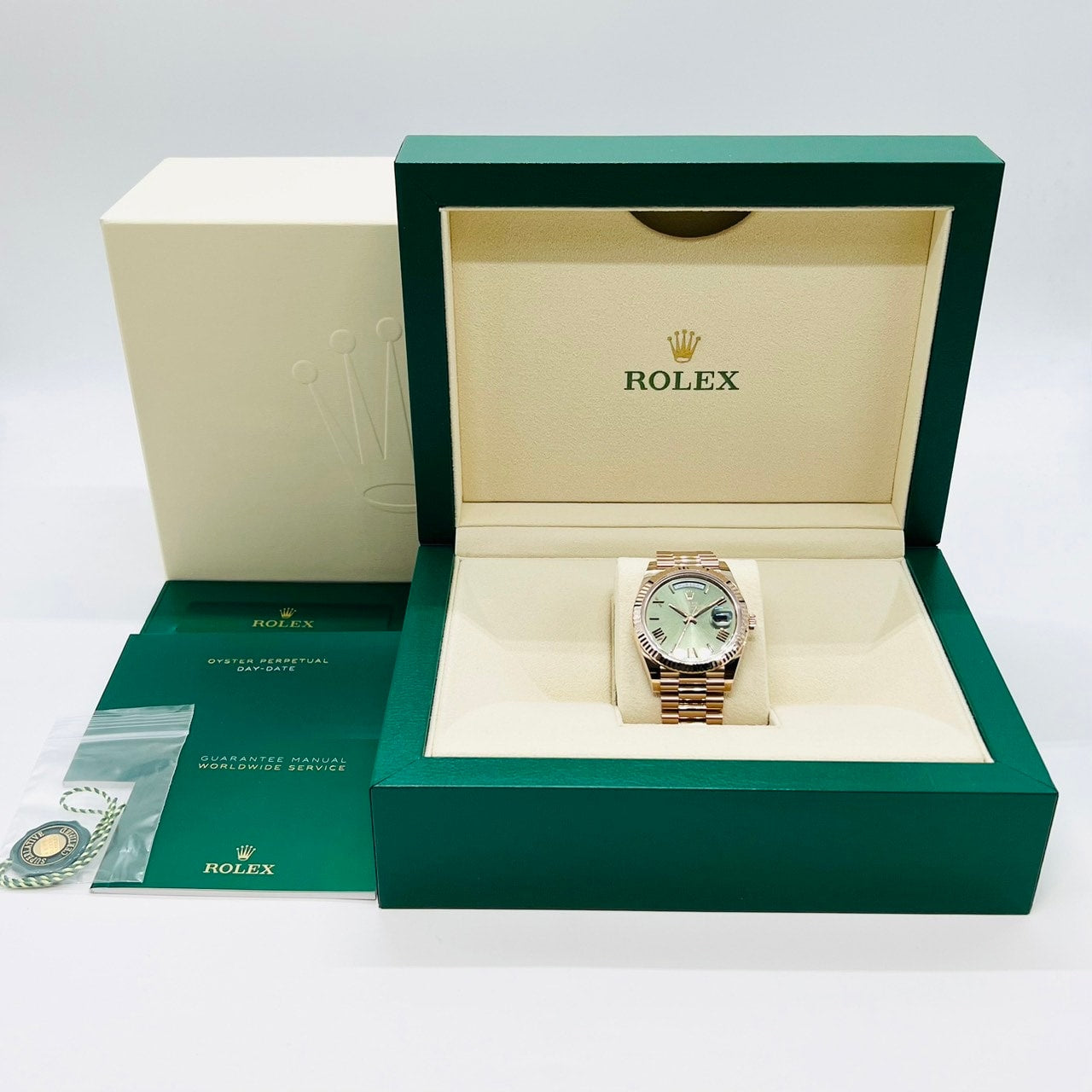 プレオウンド ロレックス デイデイト 228235 エバーローズゴールド オリーブグリーン ローマン 40mm
