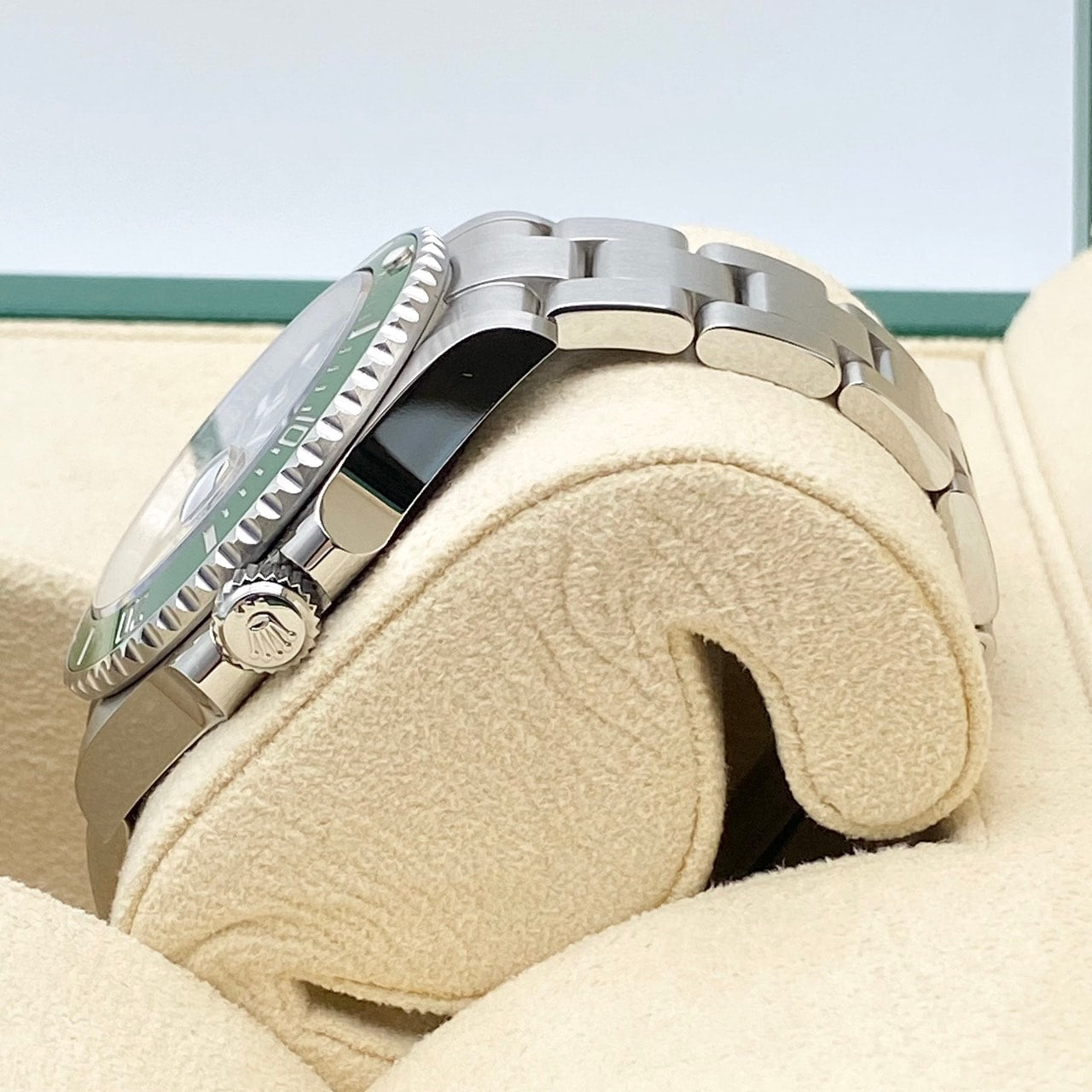 プレオウンド ロレックス サブマリーナ デイト 126610LV オイスターブレスレット ブラック 41mm