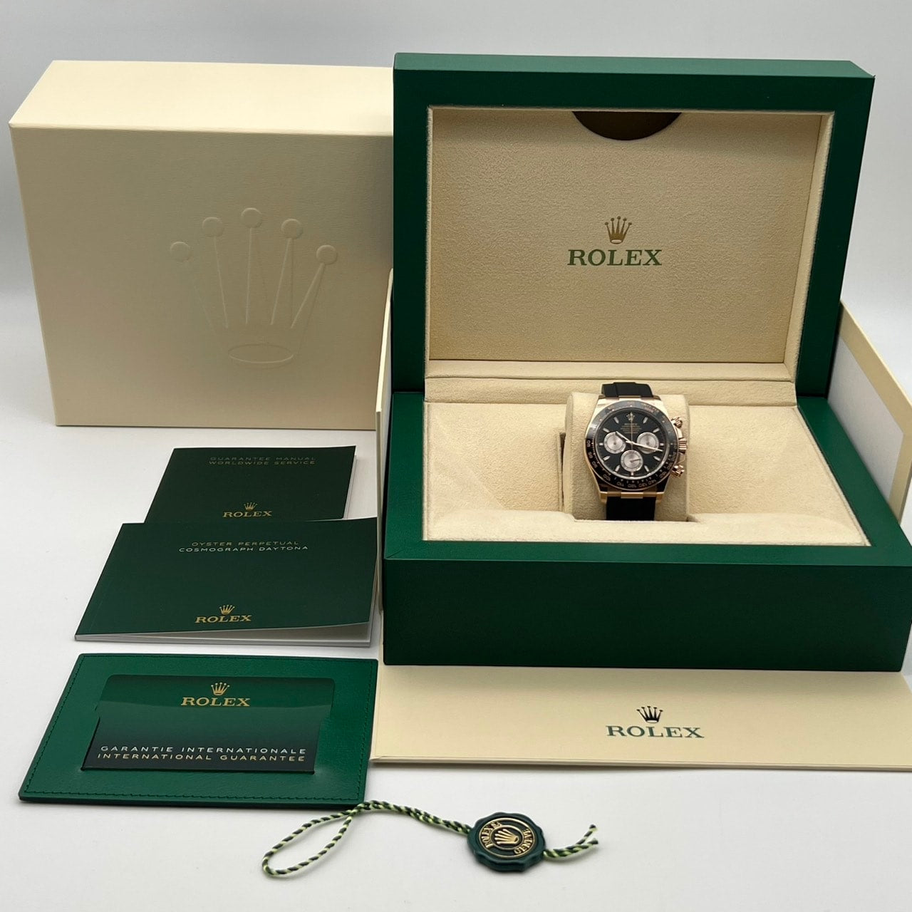 プレオウンド ロレックス デイトナ 126515LN ブライトブラック&サンダスト 40mm