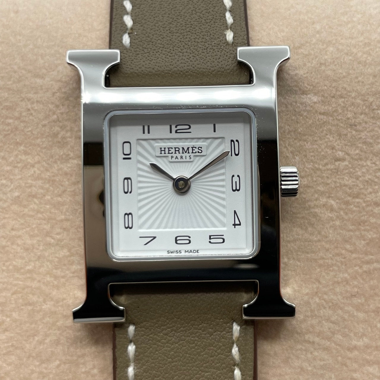プレオウンド エルメス Hウォッチ PM エトゥープ