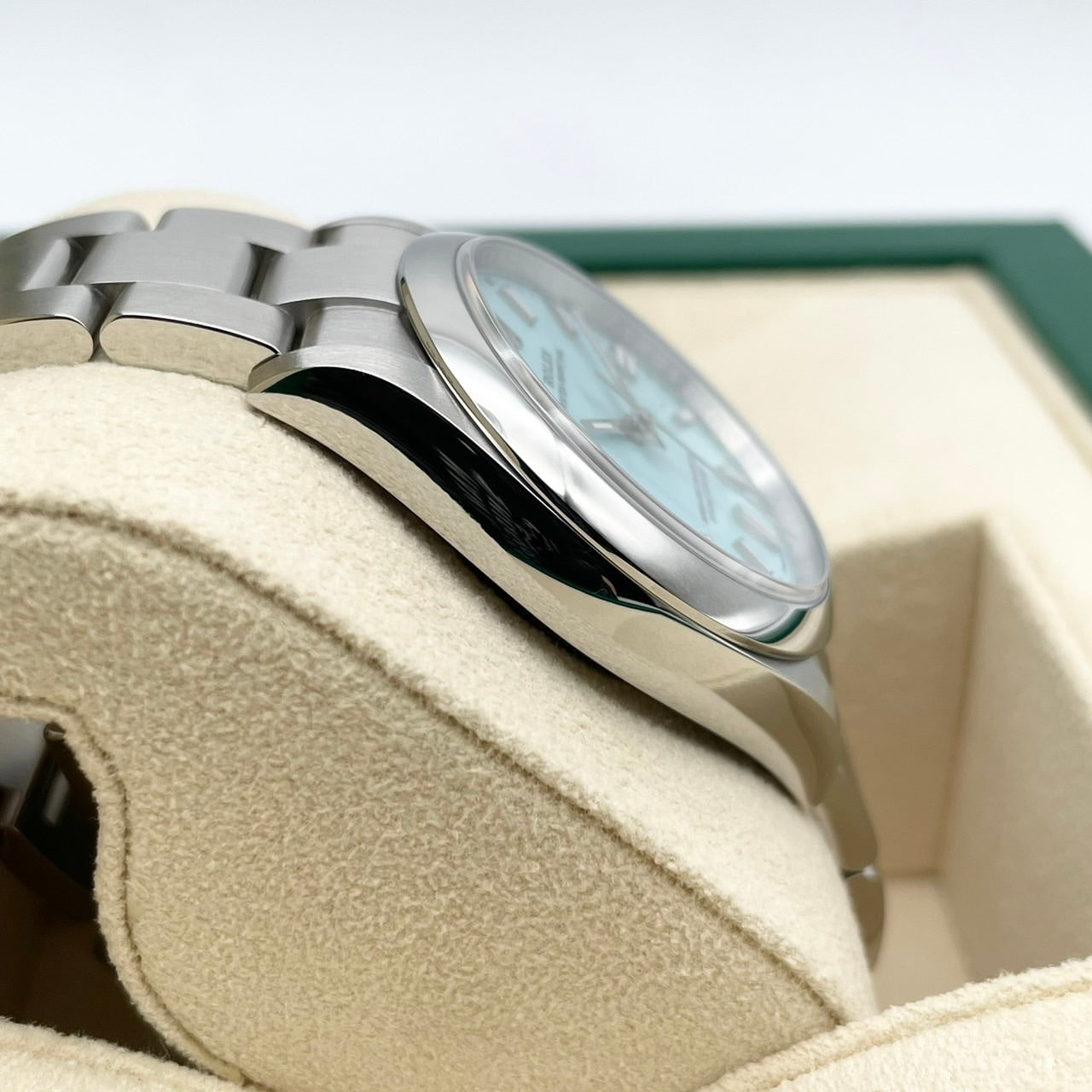 ロレックス オイスターパーペチュアル 126000 オイスターブレスレット ターコイズブルー 36mm
