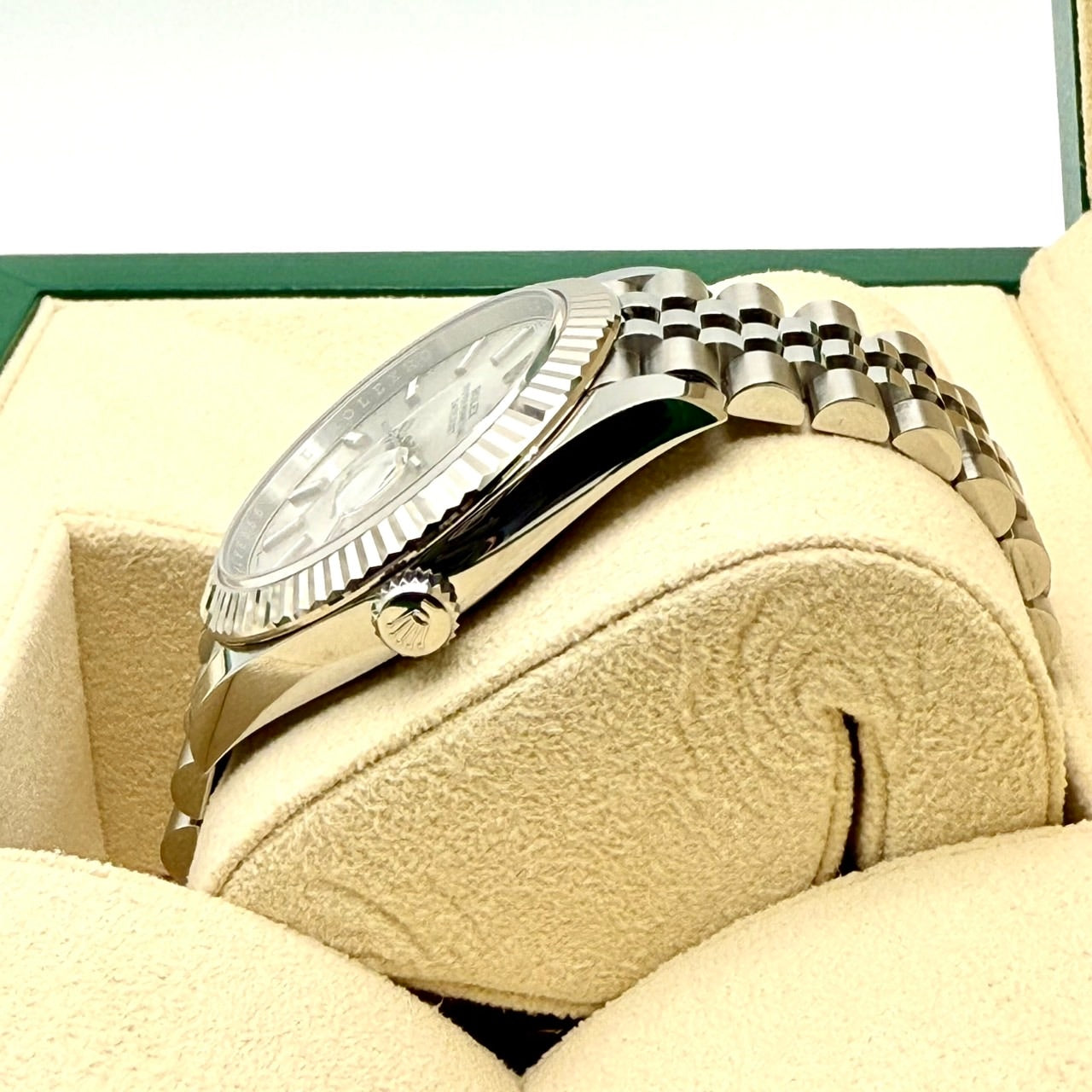 プレオウンド ロレックス デイトジャスト 126334 シルバー ジュビリーブレスレット 41mm
