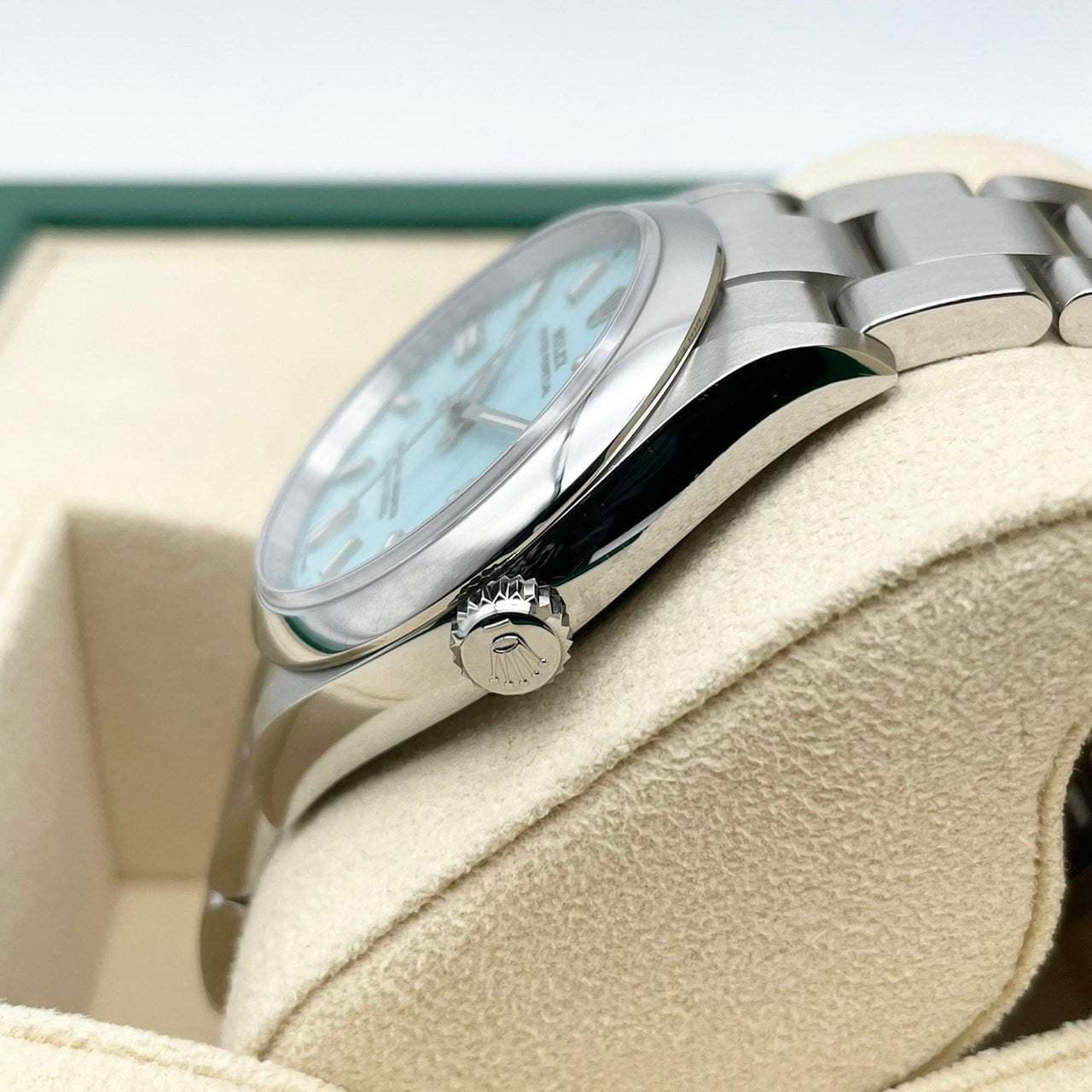 ロレックス オイスターパーペチュアル 126000 オイスターブレスレット ターコイズブルー 36mm