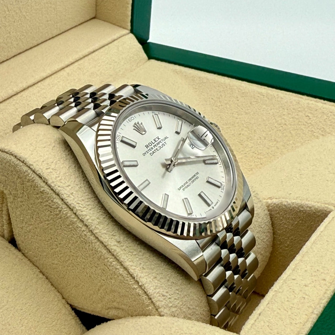 プレオウンド ロレックス デイトジャスト 126334 シルバー ジュビリーブレスレット 41mm