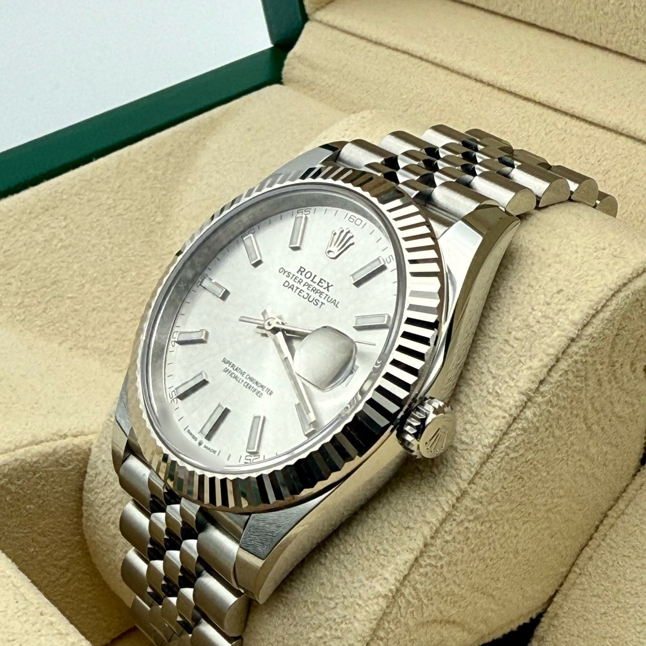 プレオウンド ロレックス デイトジャスト 126334 シルバー ジュビリーブレスレット 41mm