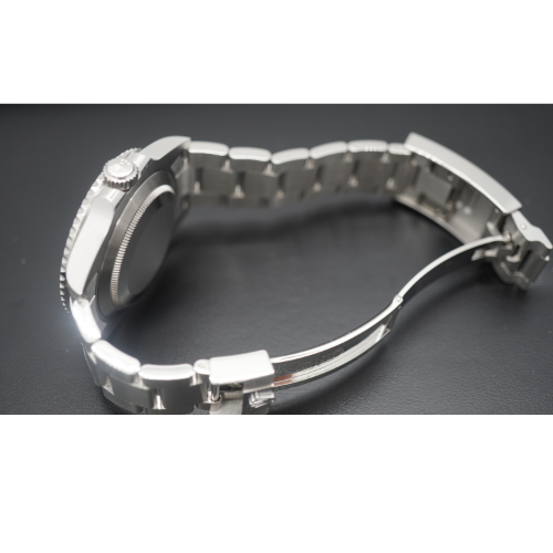 Pre-Owned Rolex Submariner Date 126610LV Oyster Bracelet Black Green