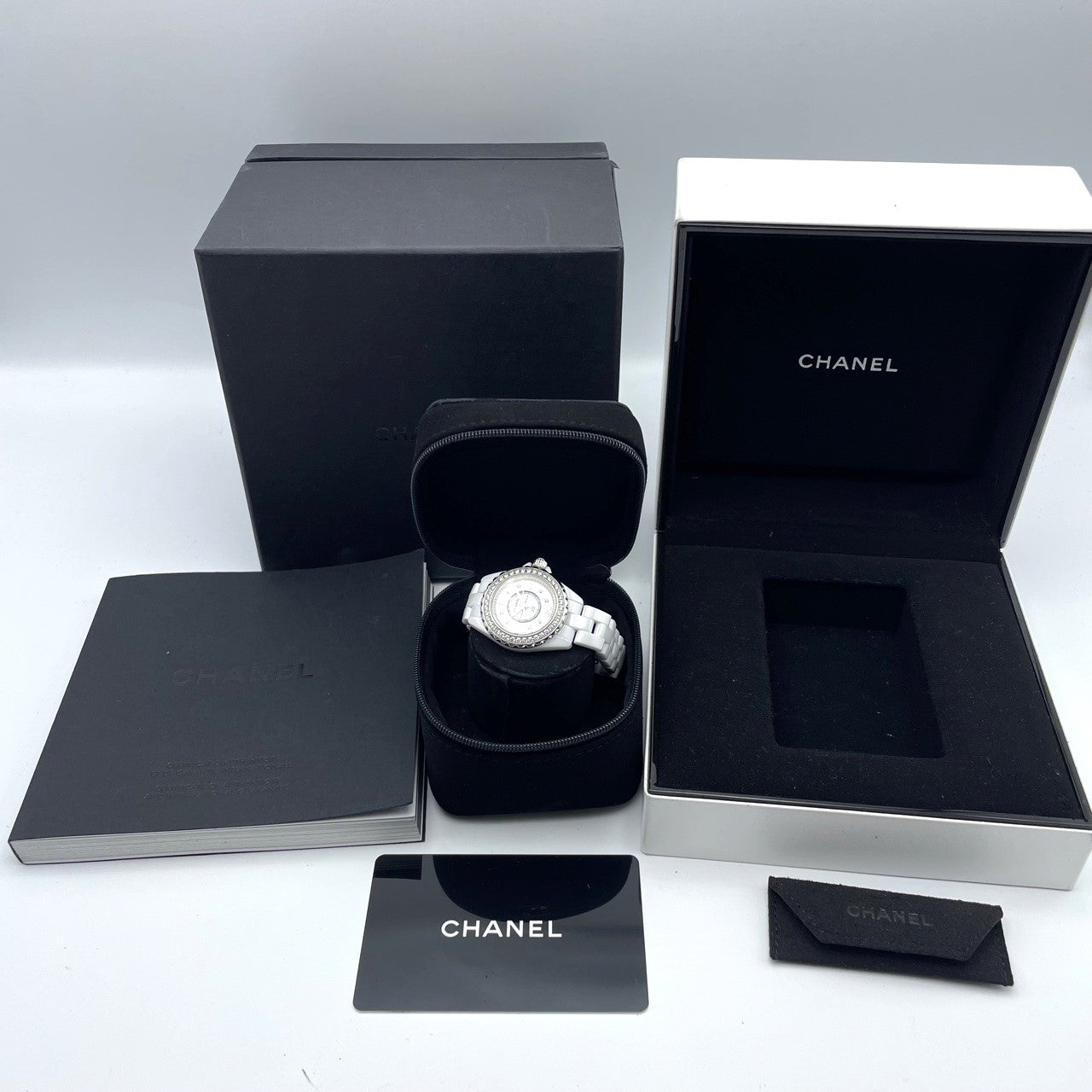 シャネル J12 H2572 ホワイトシェル セラミック 29MM