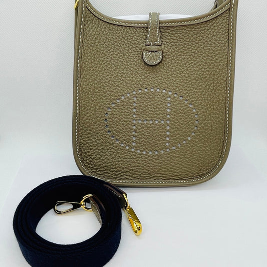 Pre-Owned Hermes Mini Evelyn (Evelyn) TPM Amazon Torillon Etoup Gold Hardware U Engraved Shoulder Bag