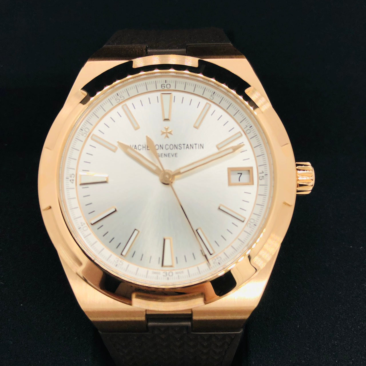 Pre-Owned Vacheron Constantin Overseas Automatic 4500V/000R-B127
