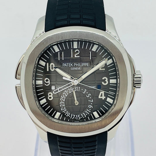 Pre-Owned Patek Philippe Aquanaut 5164A-001 Black