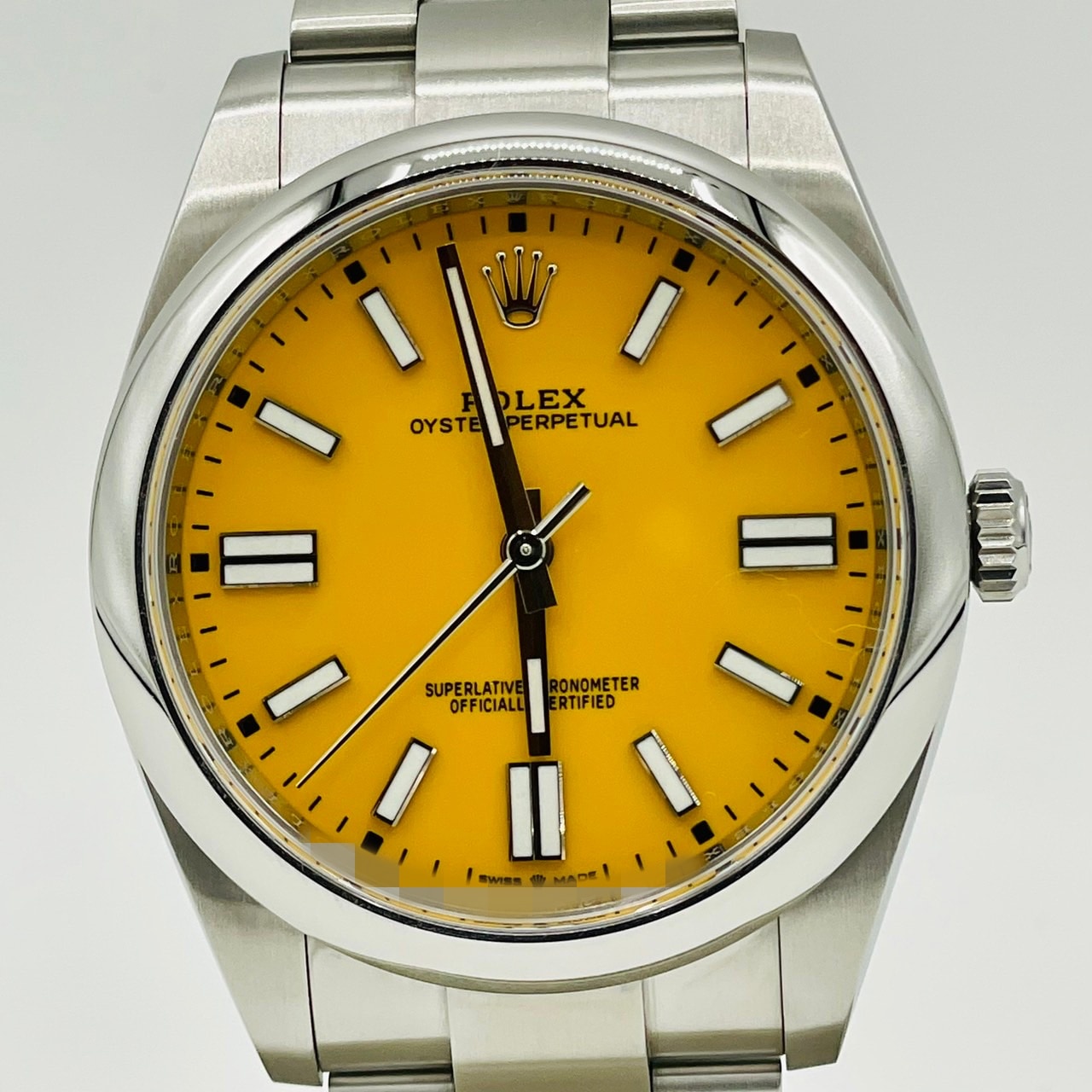 Pre-Owned Rolex Oyster Perpetual 124300 Oyster Bracelet Yellow