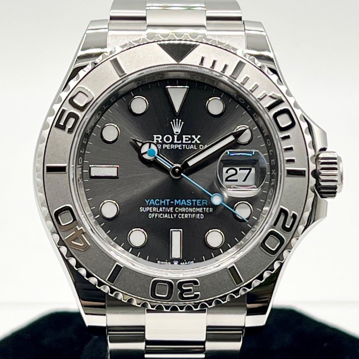 Pre-Owned Rolex Yachtmaster 126622 2023 Galler Oyster Bracelet Dark Rodium 40mm