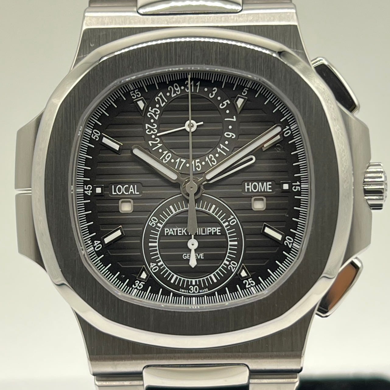 プレオウンド パテックフィリップ ノーチラス トラベルタイム クロノグラフ 5990/1A-001 ブラックグラデーション 44mm