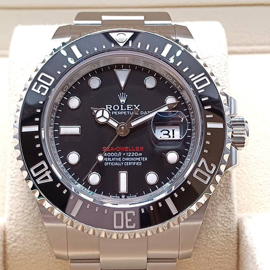 Pre-Owned Rolex Sea Dweller 126600 Oyster Bracelet Black 43mm