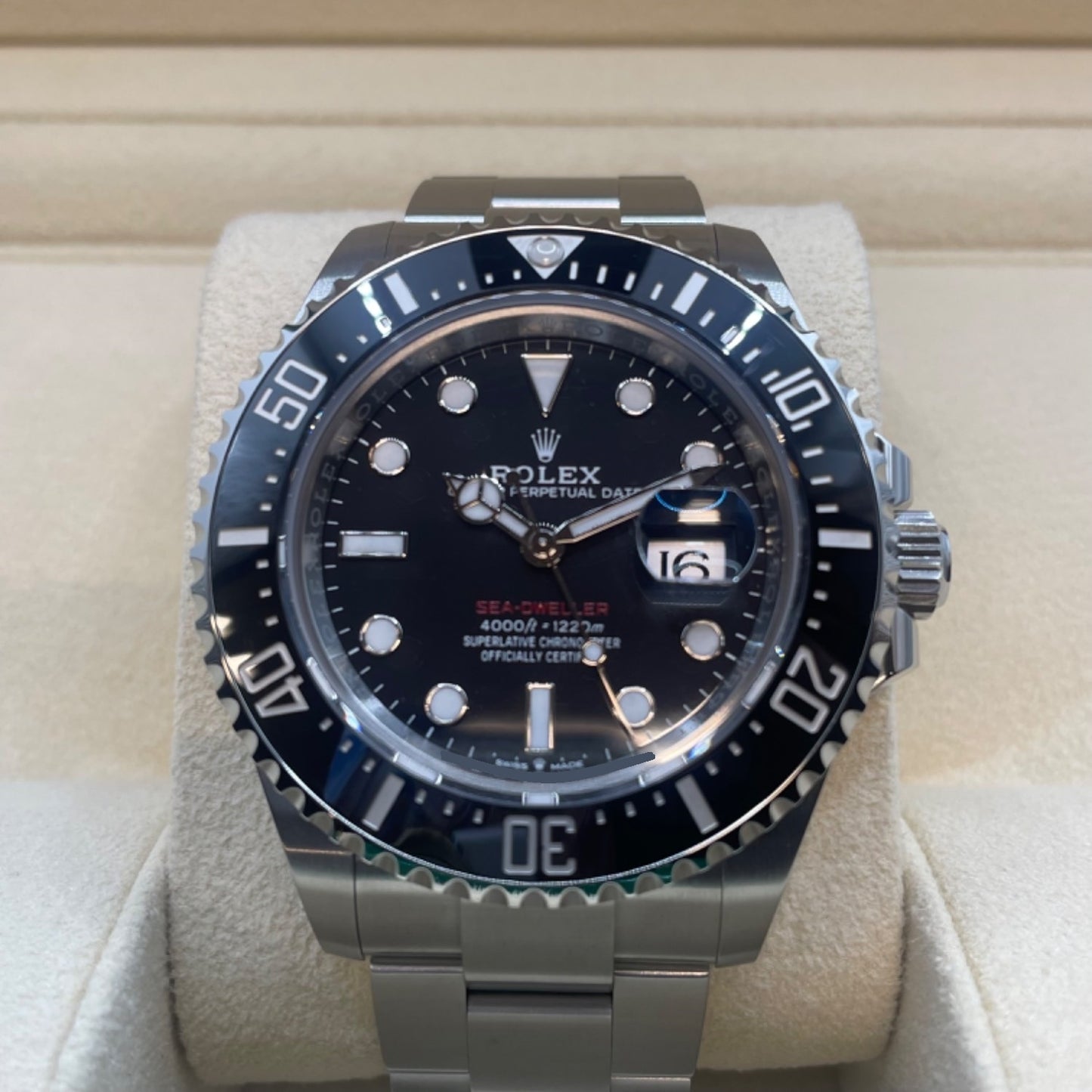 プレオウンド ロレックス シードゥエラー 126600 オイスターブレスレット ブラック 43mm