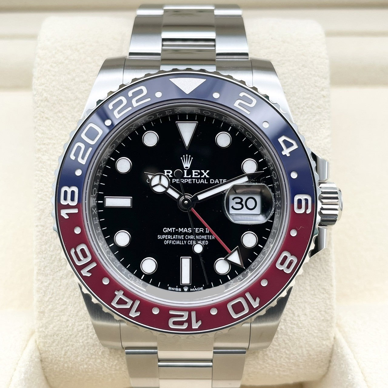 Pre-Owned Rolex GMT Master II 126710BLRO Oyster Bracelet Black 40mm