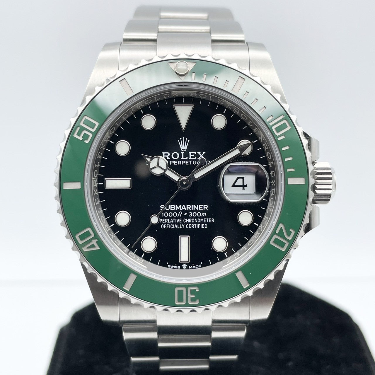 Pre-Owned Submariner Date 126610LV Oyster Bracelet Black Green 41mm