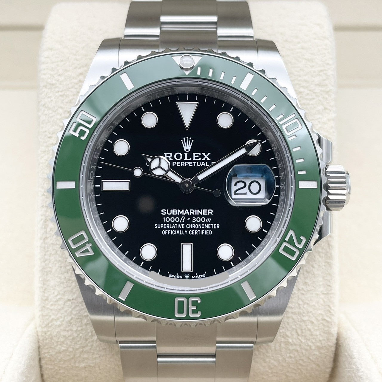 プレオウンド サブマリーナ デイト 126610LV オイスターブレスレット ブラック グリーン 41mm