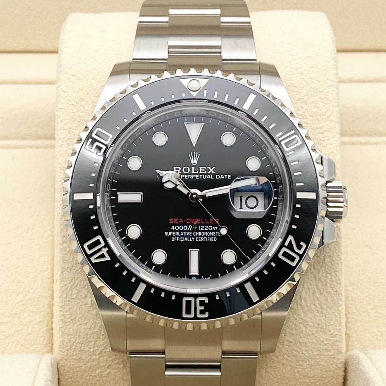 Pre-Owned Rolex Sea Dweller 126600 Oyster Bracelet Black 43mm