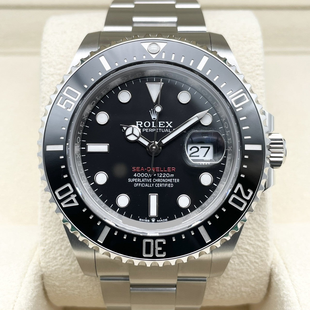 Pre-Owned Rolex Sea Dweller 126600 Oyster Bracelet Black 43mm