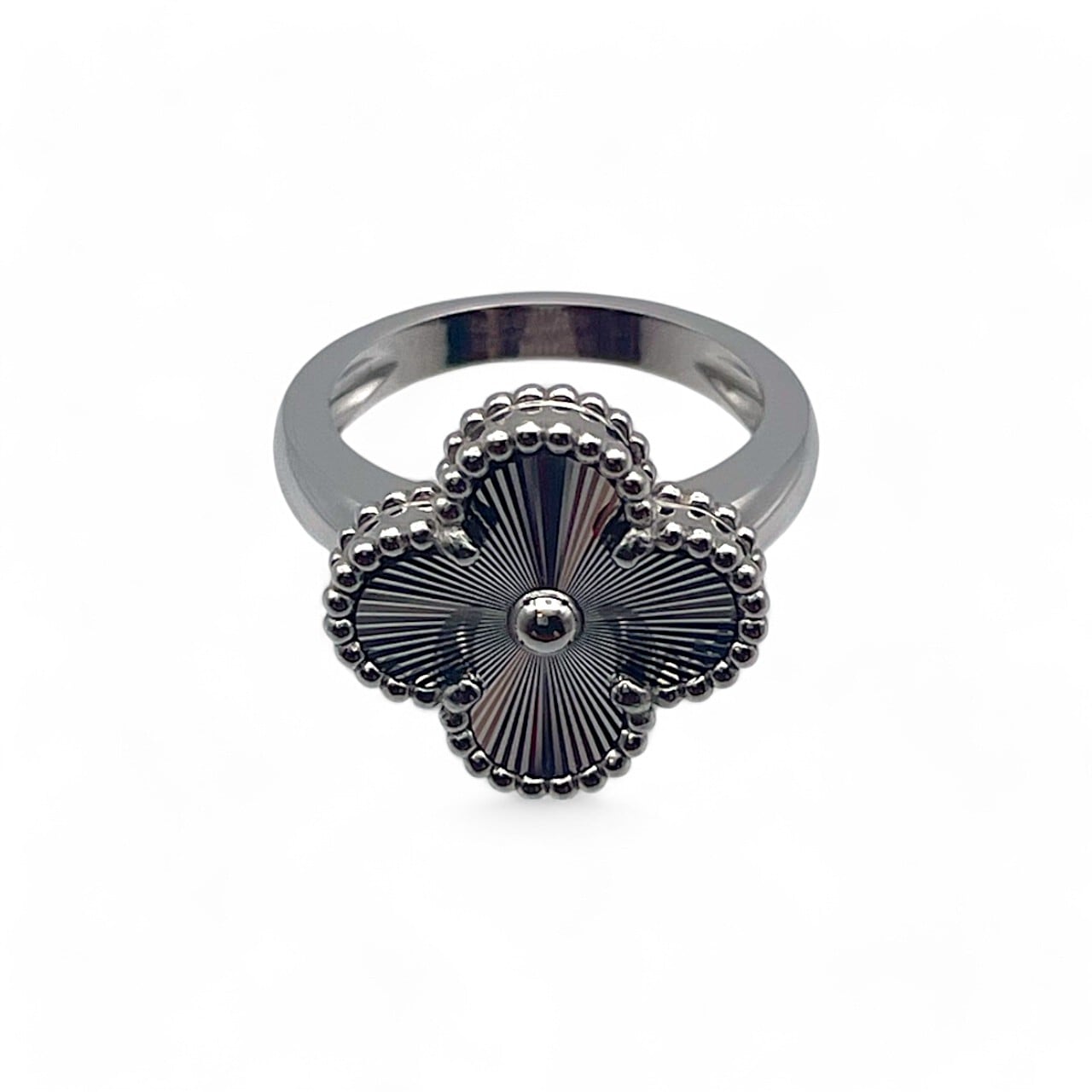 Van Cleef & Arpels 빈티지 Alhambra Ring VCARP9X149 No. 49 Silver White Gold