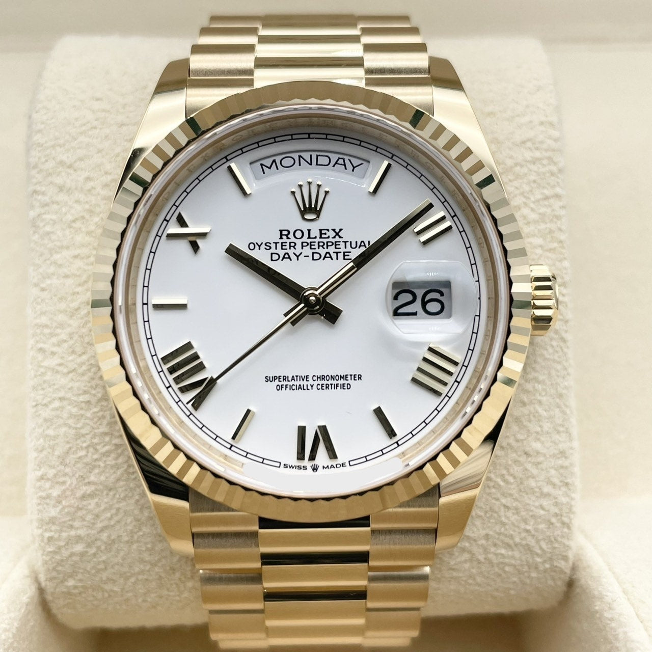 プレオウンド ロレックス デイデイト 128238 ホワイト 36mm