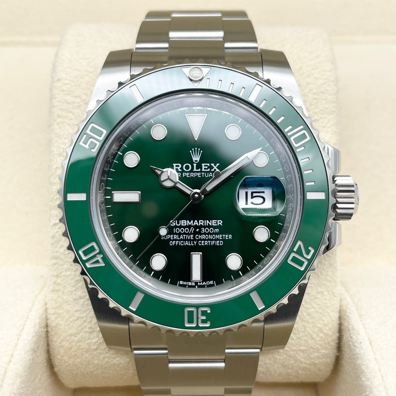 Pre-Owned Rolex Submariner Date 116610LV Green Oyster Bracelet 40mm