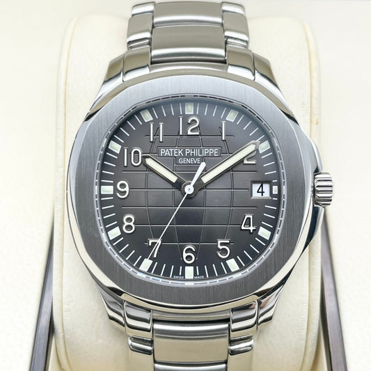 Pre-Owned Patek Philippe Aquanaut 5167/1A-001 Black Embossed 40mm