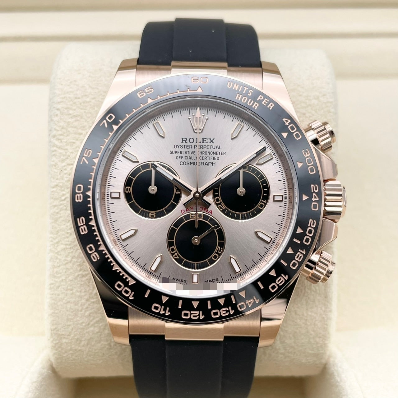 プレオウンド ロレックス デイトナ 126515LN サンダスト&ブラック 40mm