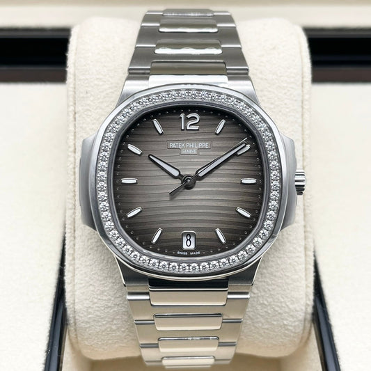 Pre-Owned Patek Philippe Nautilus 7118/1200A-011 Grey Opalin Stainless Steel 35.2mm