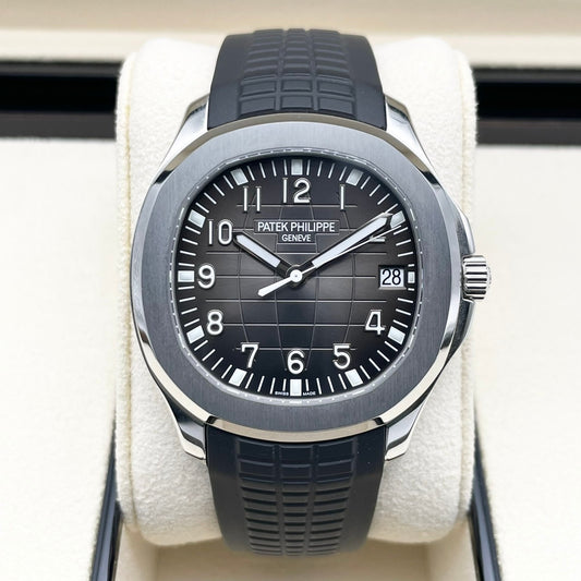 Pre-Owned Patek Philippe Aquanaut 5167A-001 Black 40.8mm