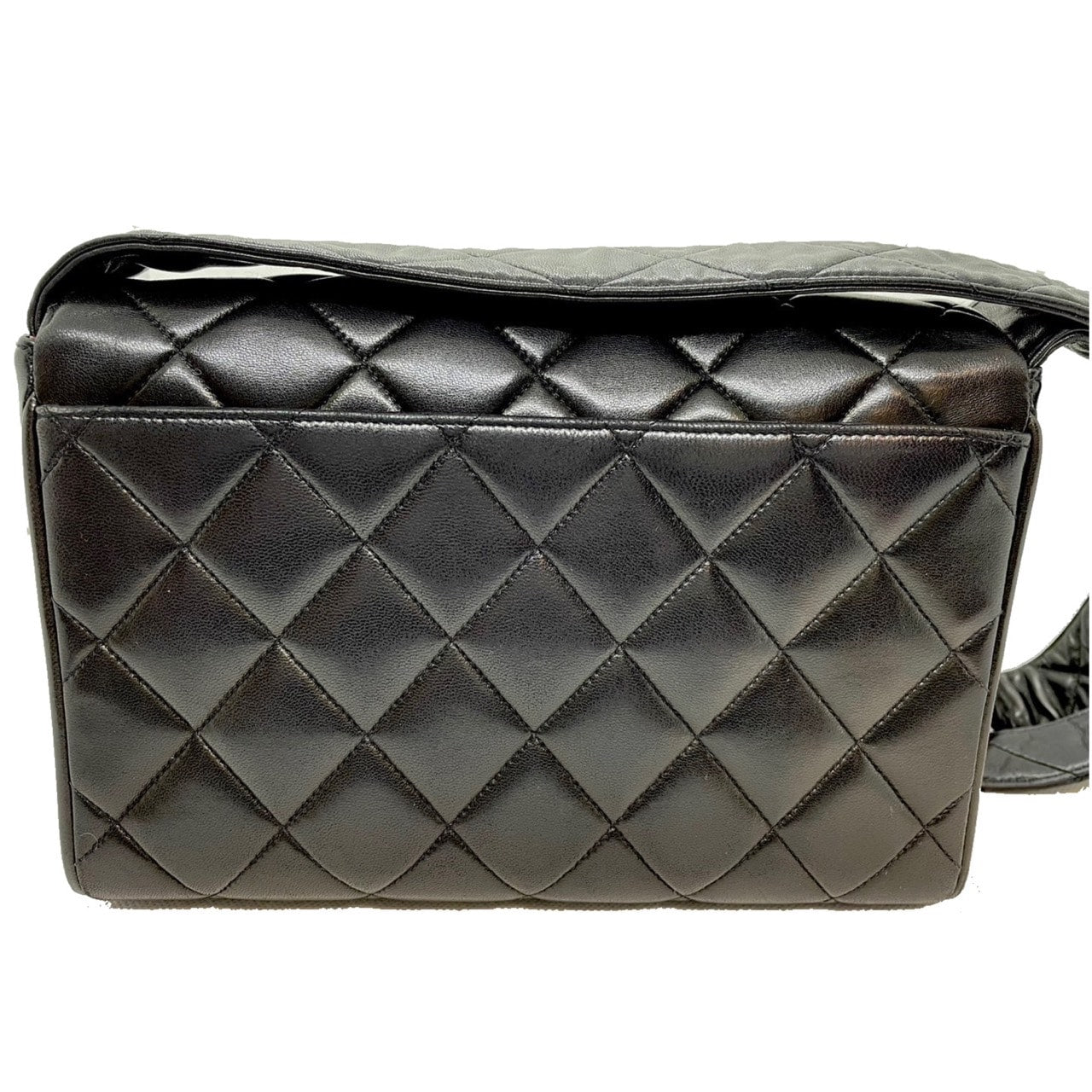 Pre-Owned Chanel Matelasse Calfskin Black