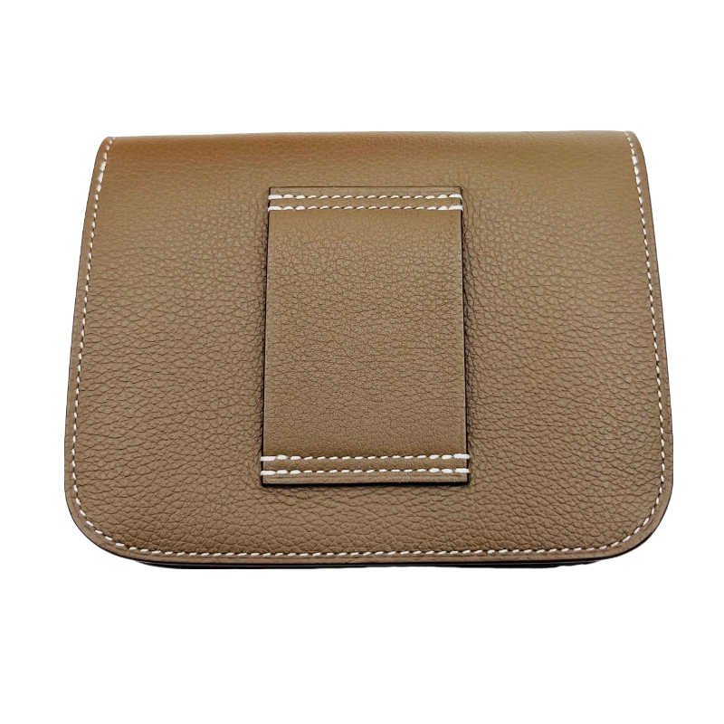 Hermes Constance Slim Epson Etoup Gold Hardware B가 새겨 져 있습니다