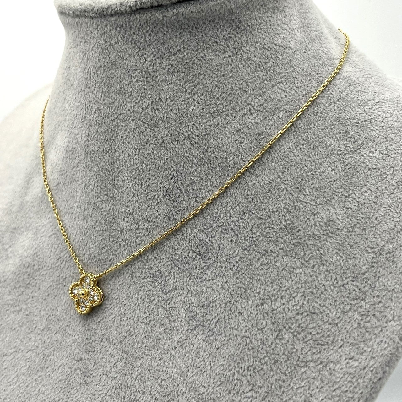 Van Cleef & Arpels Vintage Alhambra VCARA45300 Yellow Gold