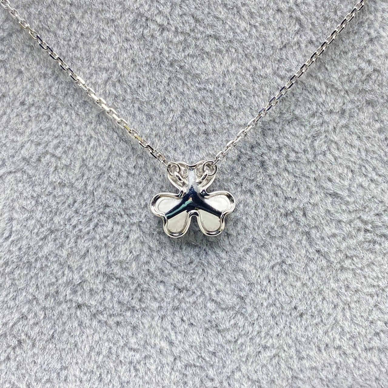 Van Cleef & Arpels Frivol 펜던트 VCARP0J400