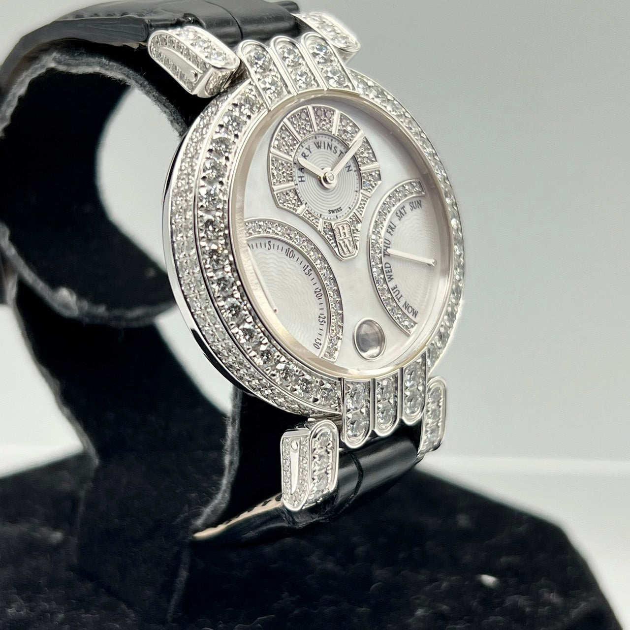사전 소유의 Harry Winston Premiere 200/UABI34WL.md2/00 White Shell 34mm