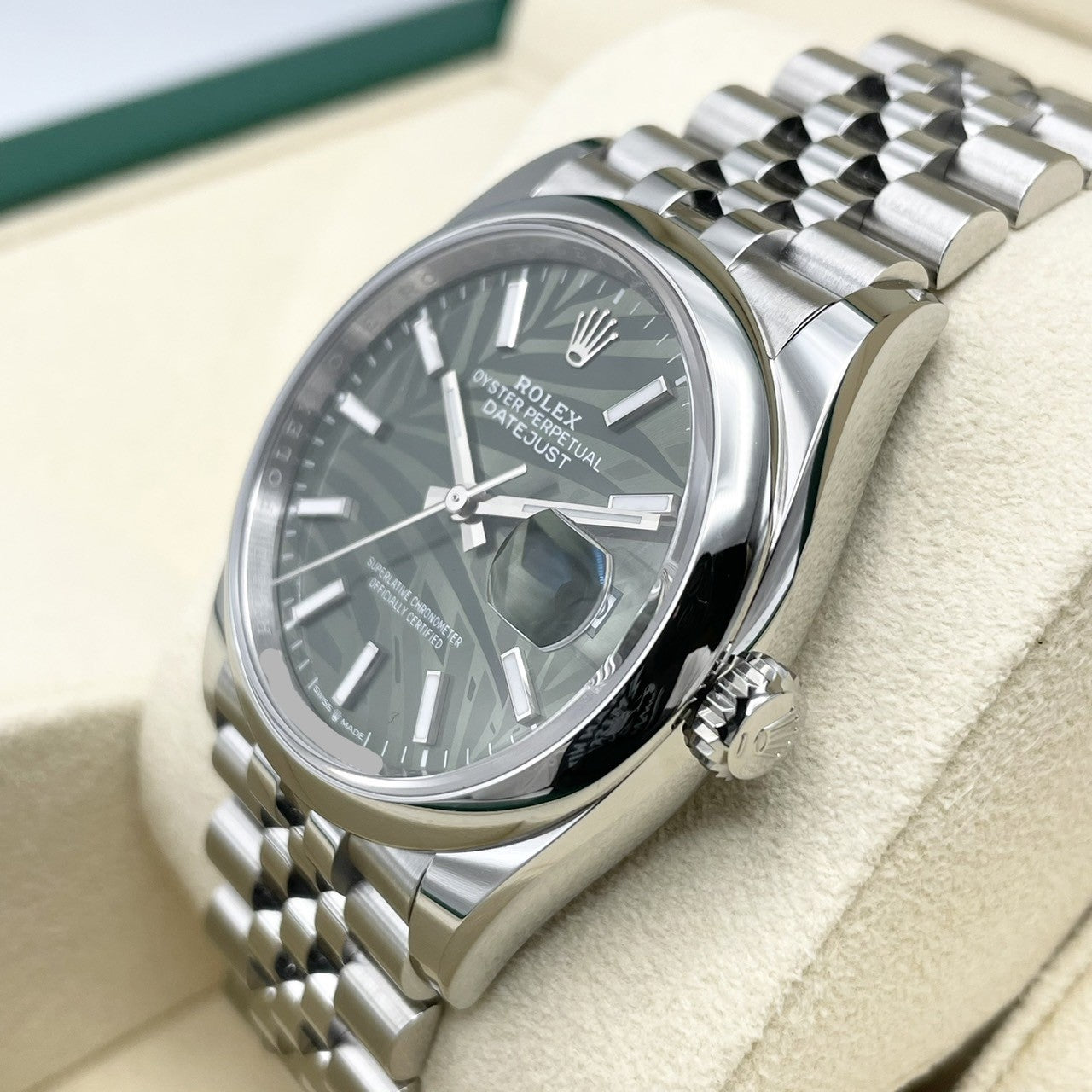 プレオウンド ロレックス デイトジャスト 126200 オリーブグリーン パームモチーフ ジュビリーブレス 36mm