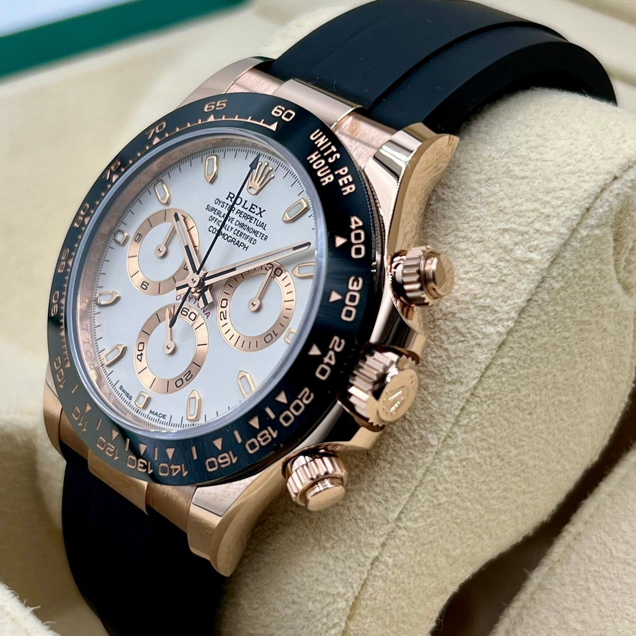 プレオウンド ロレックス デイトナ 116515LN ブラックラバーベルト アイボリー 40mm