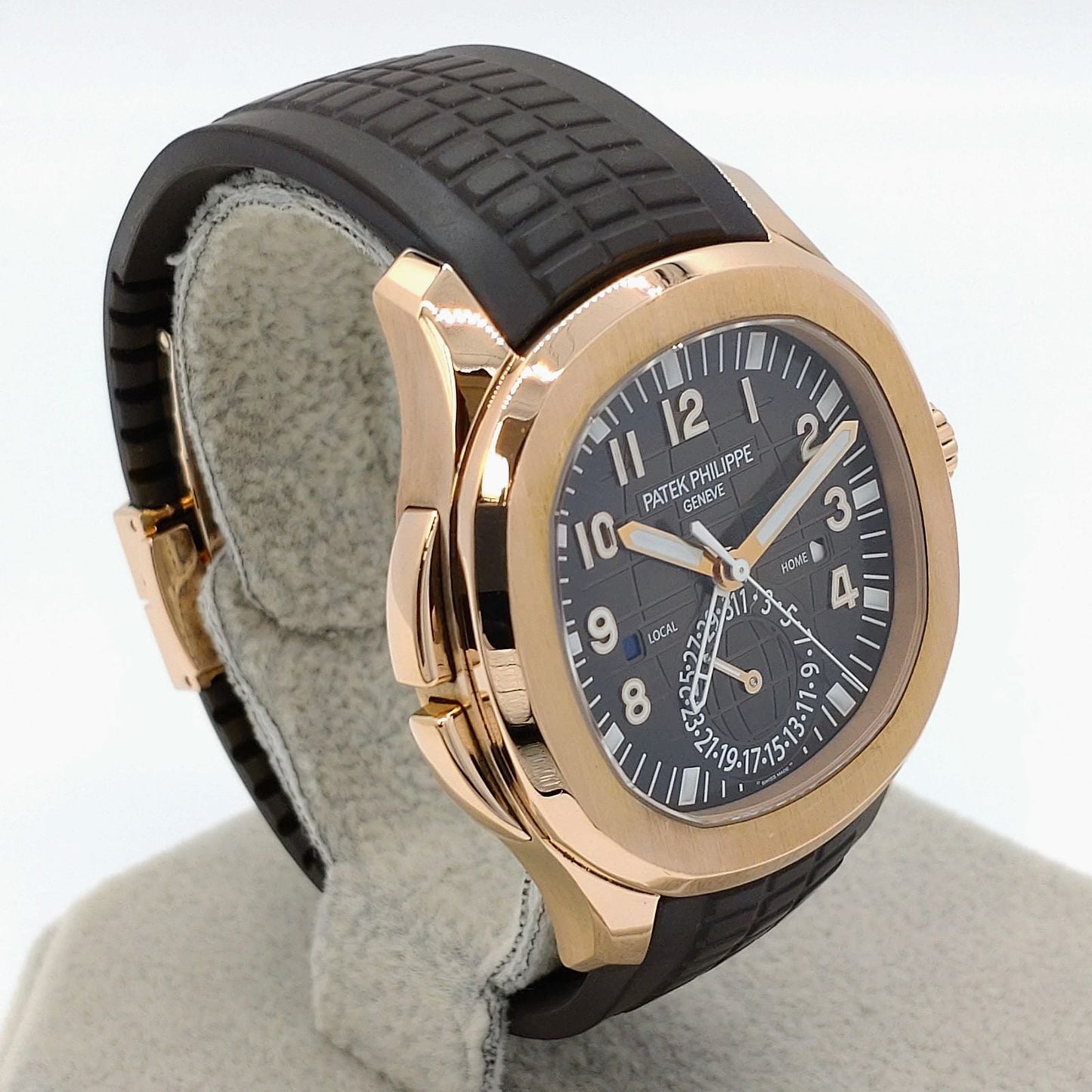 Pre-Owned Patek Philippe Aquanaut 5164R-001 18K Rose Gold