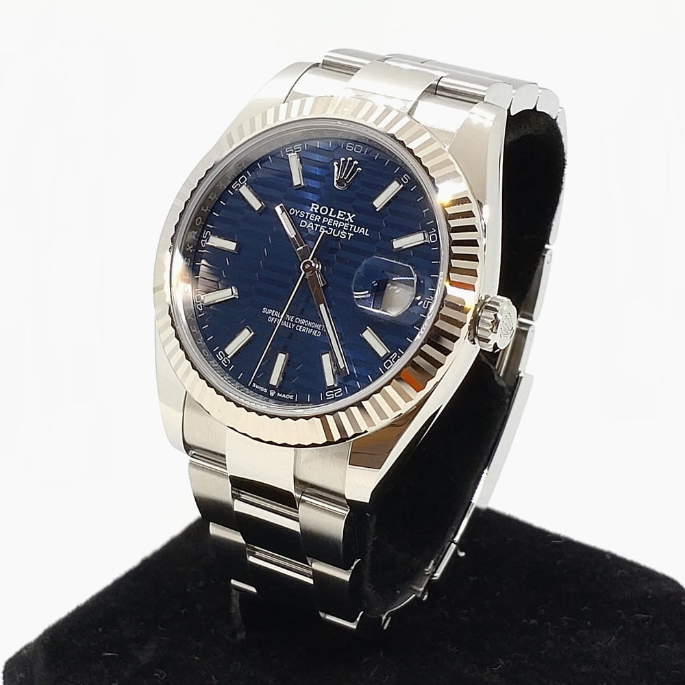 Pre-Owned Rolex Datejust 126334 Fluted motif Oyster bracelet Bright blue