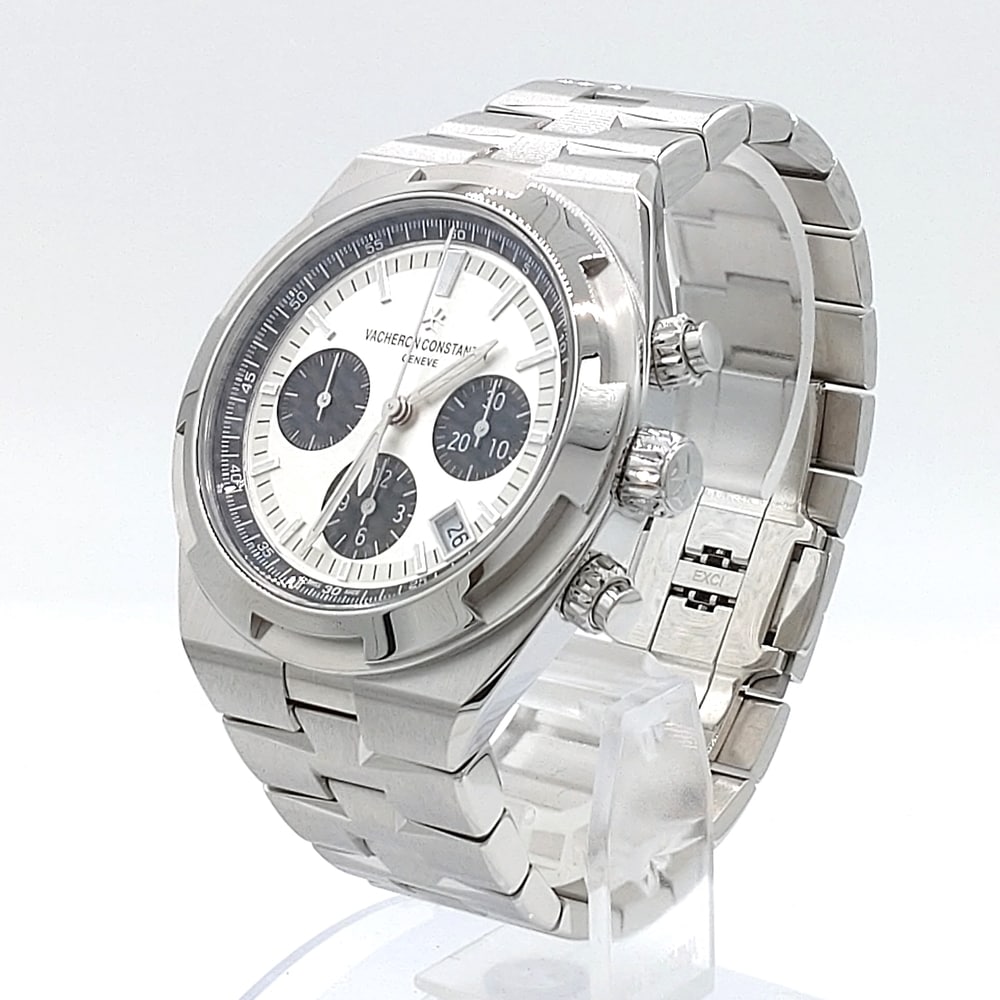 Pre-Owned Vacheron Constantin Overseas 5500V/110A-B686 Silver 42.5mm