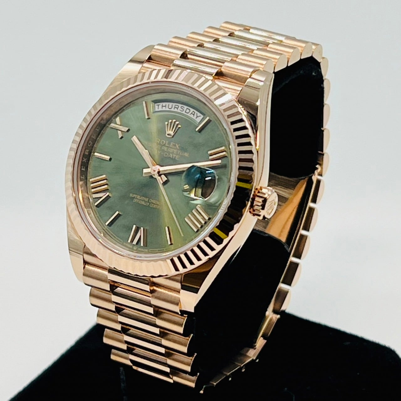 プレオウンド ロレックス デイデイト 228235 エバーローズゴールド オリーブグリーン ローマン 40mm